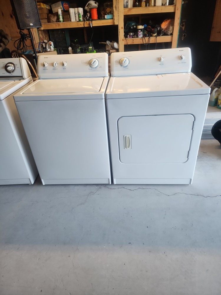 Kenmore Washer And Electric Dryer 220 Volts Nice And Clean In-and-out Located In Perris
