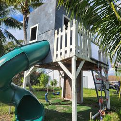 Slide Large Great Condition No Cracks Or Holes! Super Fun! We Used It As A Water Slide And At Night We String Lights Up The Kids Love It!