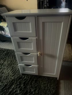 Small bathroom cabinet