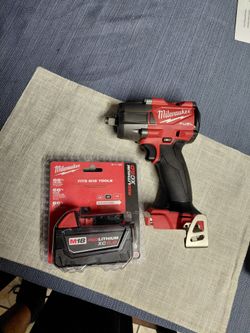1/2" Mid Torque + 5.0 Battery Milwaukee M18