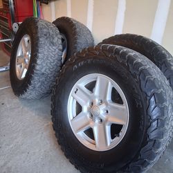 Jeep Rubicon / Wrangler rims and tires!