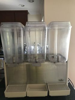 Crathco Classic Pro Bubble Triple Bowl Refrigerated Beverage Dispenser