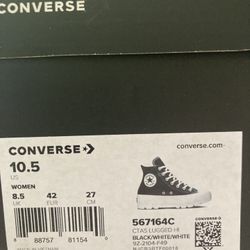 New In Box Converse 10.5 Women 
