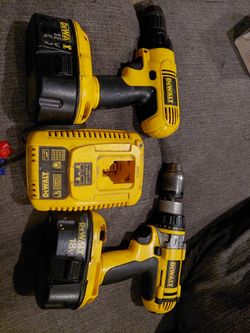 DEWALT DRILLS