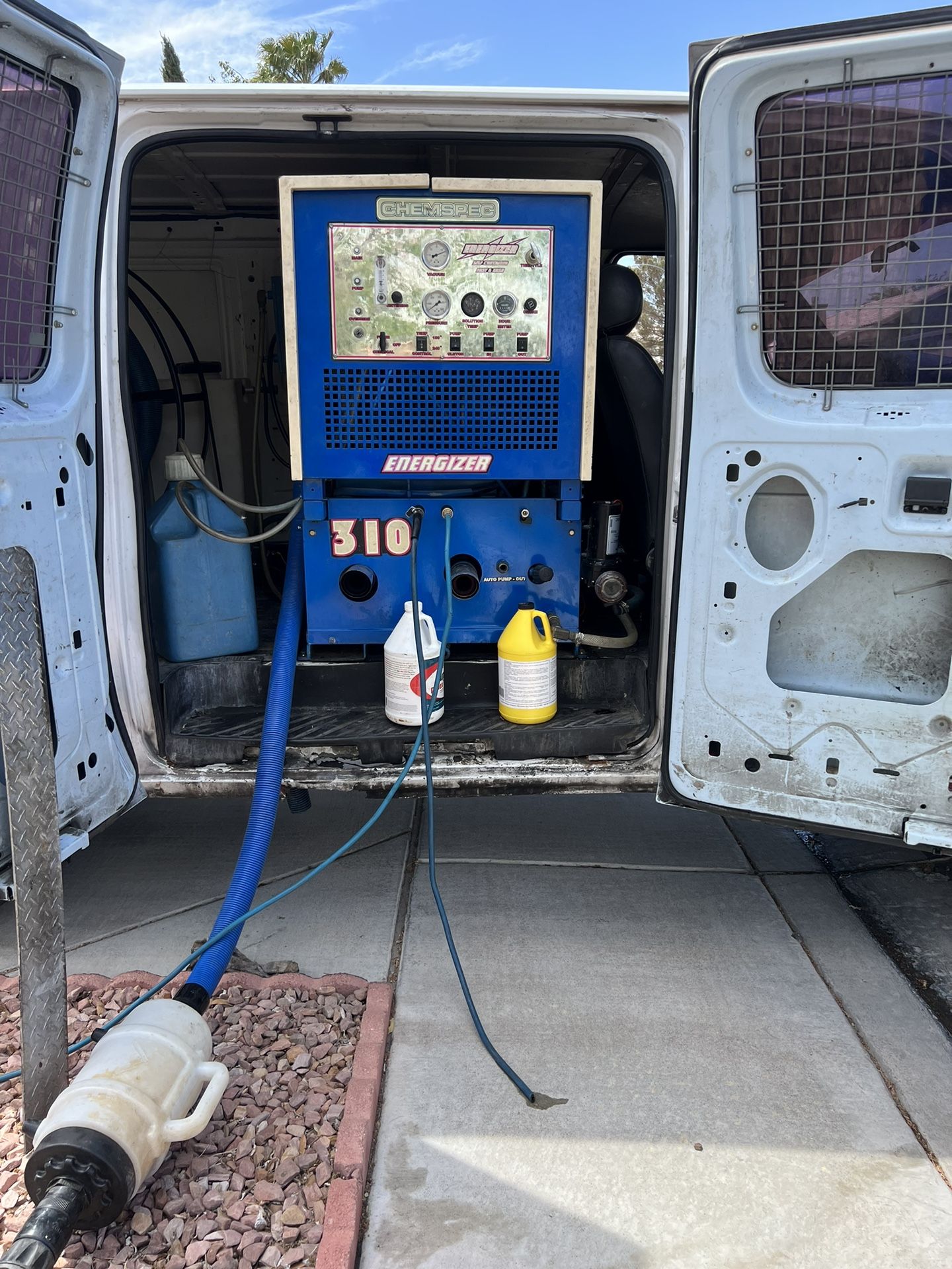 Carpet Cleaning Van Trick Mounted