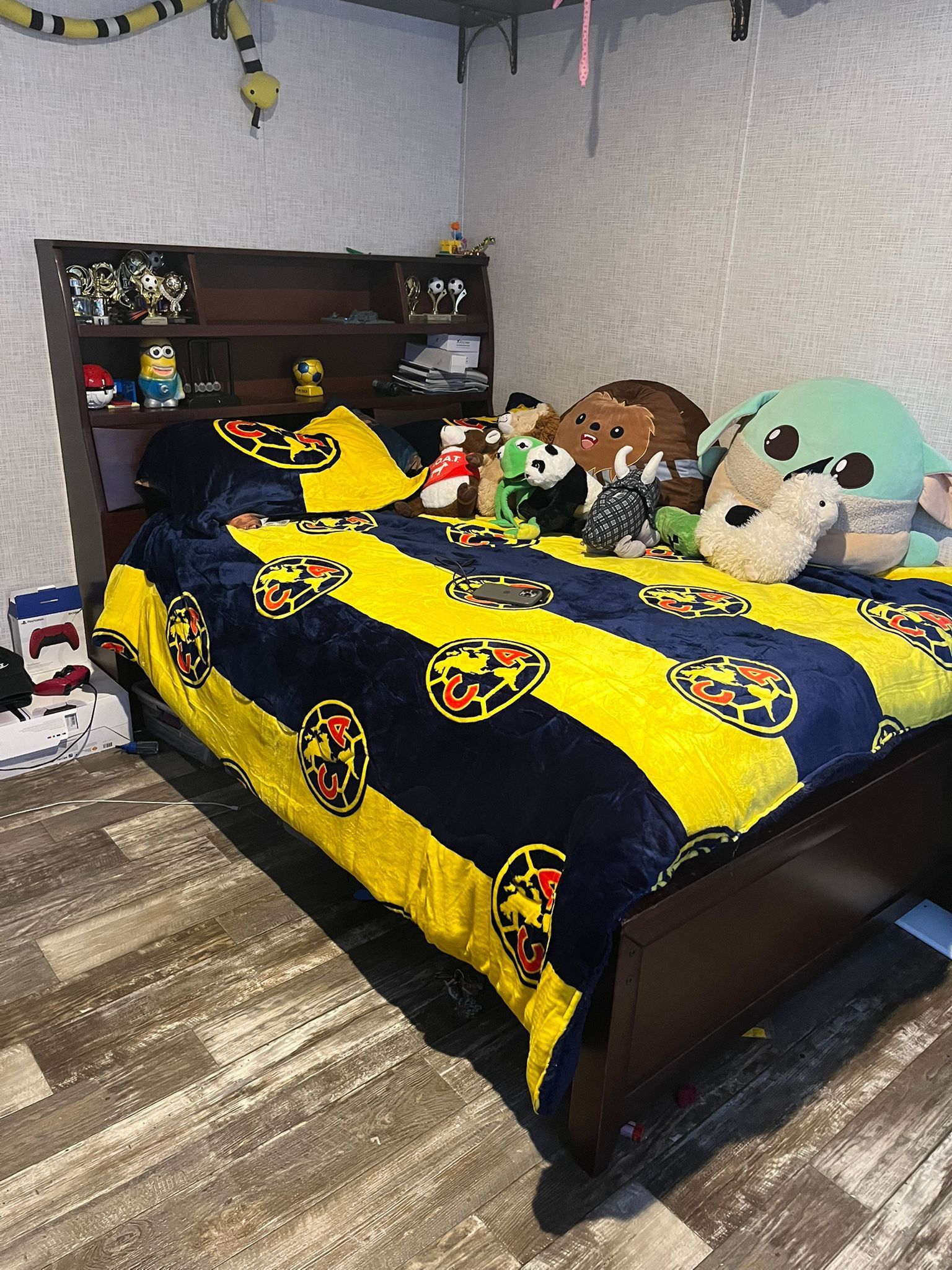 Twin size Bedroom Set