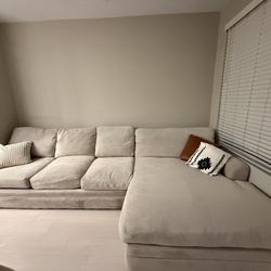 Sectional Couch With Ottoman 