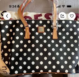 Authentic Brabd New Dooney and Burke tote bag purse