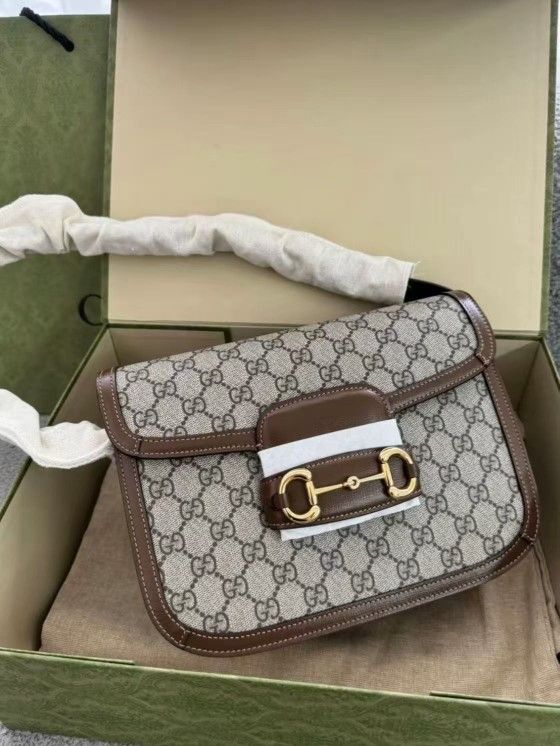 Horsebit Retro Gold Buckle Old Flower Logo Striped Ribbon Leather Saddle Bag Crossbody Shoulder Bag Unisex Couple's Style Ebony Color Beige
