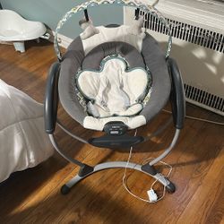 Graco Baby Swing