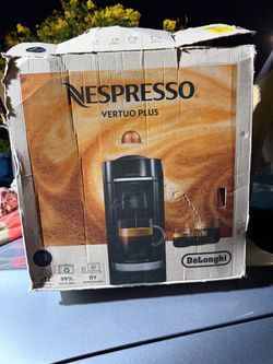 Nespresso Vertuo Plus by De'Longhi