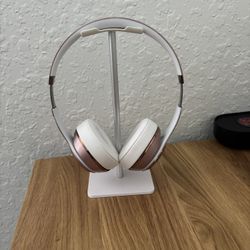 Beats Solo3 Wireless Headphones (Rose Gold)