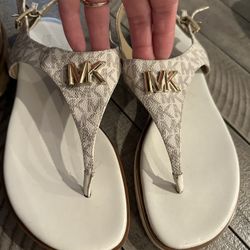 Mk Sandals 8 1/2 40 Still New.  