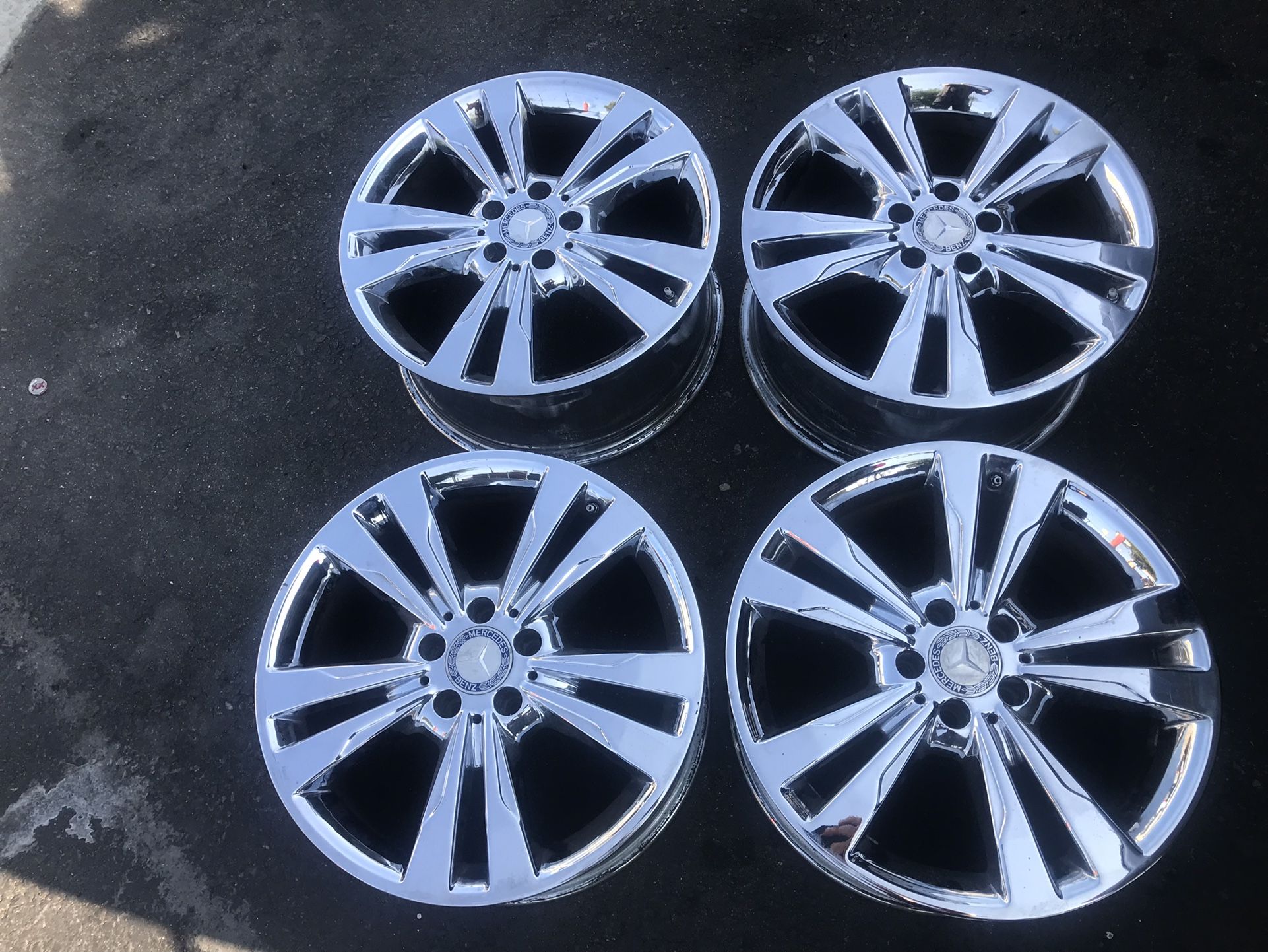 Mercedes Benz 18 wheels rims OEM E350 E400 W212