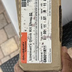 Lineman’s Glove Kit Class 00 Catalogue Number GK0011R/11