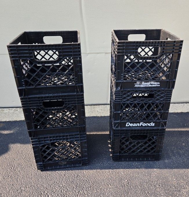 6 Stackable Crates