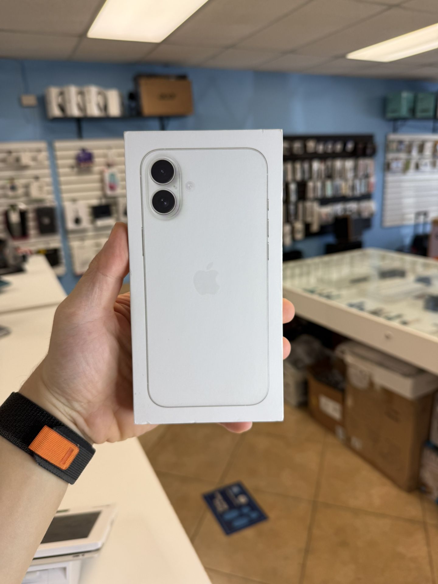 Apple iPhone 16 Plus 256GB Factory Unlocked New With Full Year Apple Warranty