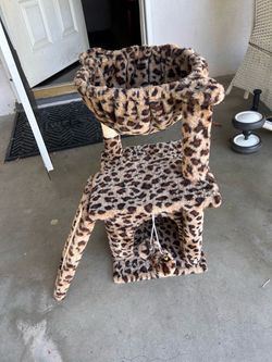 Cat tree