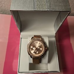Watch (Rose-Gold Color)