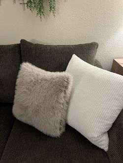 Stanton Sectional/Sofa