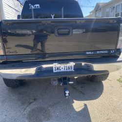 Chevy Silverado 05 4x4