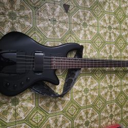 Schecter Stiletto Stealth 5 String Bass