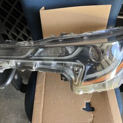 19-22 Toyota Corolla Headlight