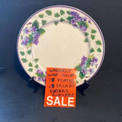 Set Of Sweet violet plates