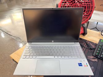 HP Pavilion 15 Laptop – Intel Core i7 / 16GB RAM / 512GB SSD – Windows 11 Pro