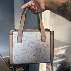 REAL Guess Purse 