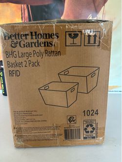 Storage baskets