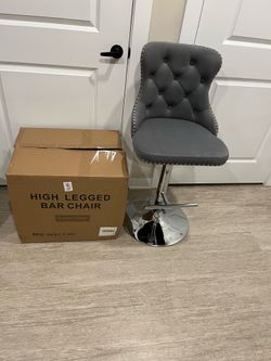 Brand new Counter Height Swivel Bar Stool(still in a box)extends up to 47”($70 price is firmandfinal