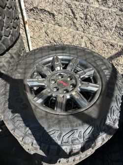 OEM wheels and tires available to install 275/70R18LT ✔️
