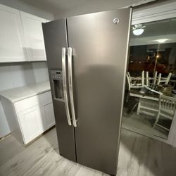 GE Refrigerator 