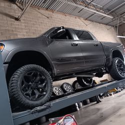 19-24 Ram 1500 3.5" Lift Kit With Upper Control Arms & Front Lifted Struts Installation.