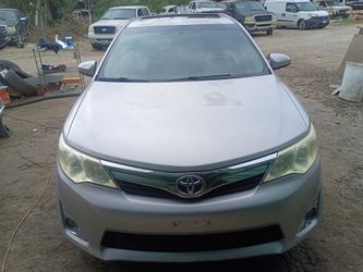 2014 Toyota Camry Silver Sedan