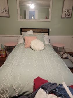Twin Girls Bedroom Set With New Mattress
