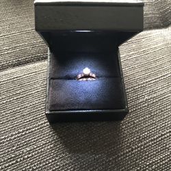 14K Rose Gold Diamond Engagement Ring & Matching Wedding Band 