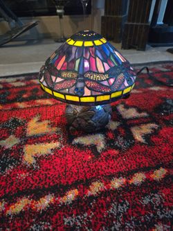 Tiffany-Style Mini Table Lamp – Dragonfly Design
