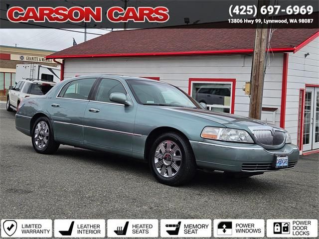 2005 Lincoln Town Car