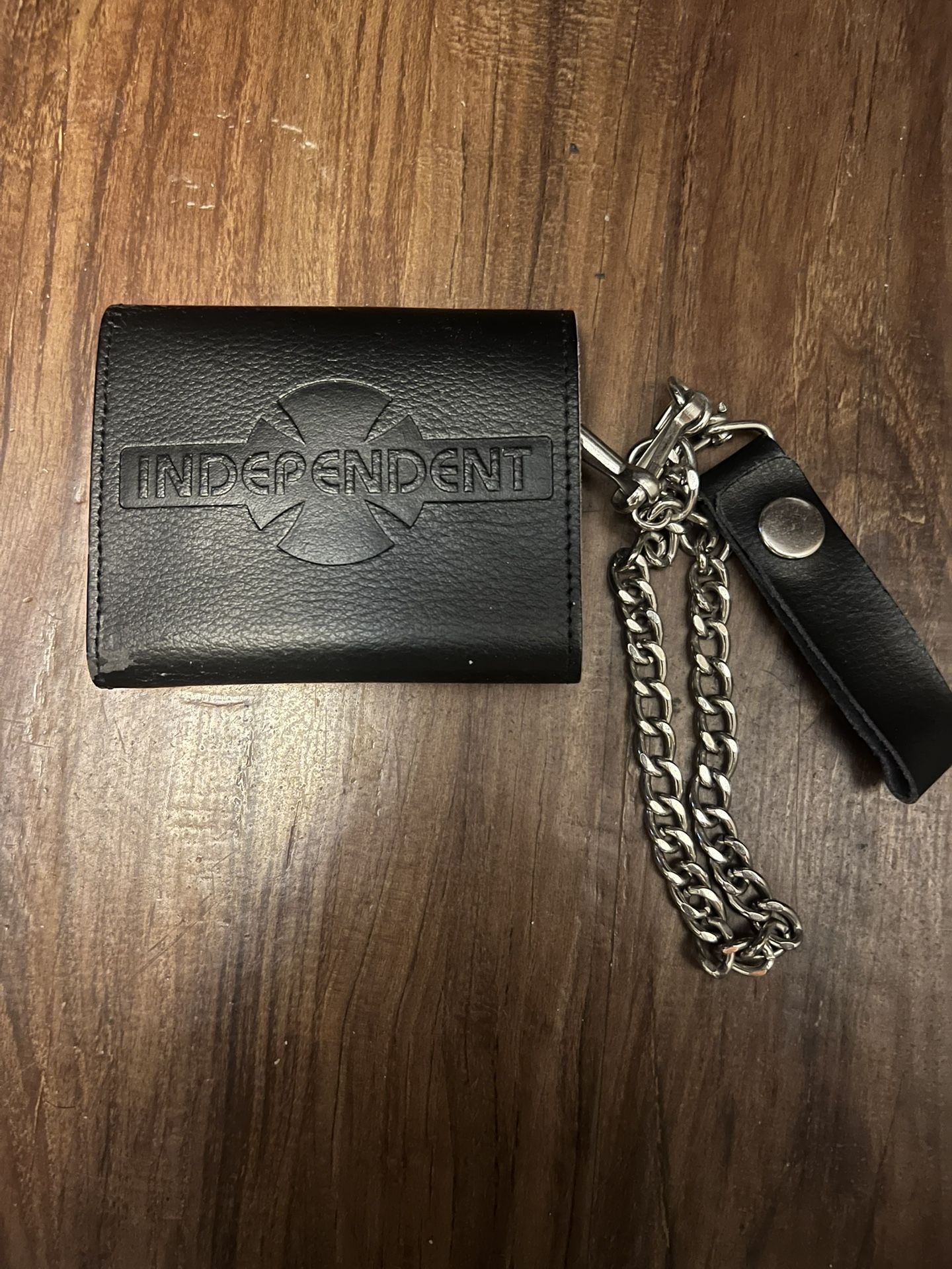INDEPENDENT CHAIN T/C TRI-FOLD WALLET BLACK