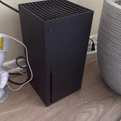Xbox Series X (Brand New) Opened