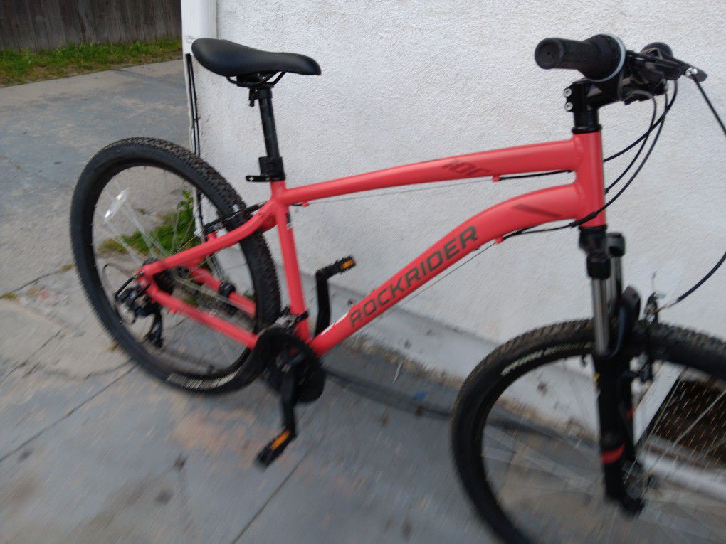 Rock rider St100 Mountain  Bike With 26inc Rims  Like New $70