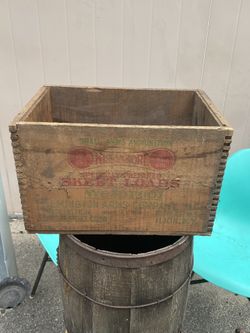 Vintage Remington wood box