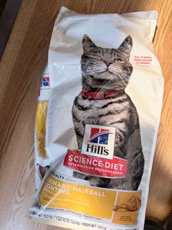 Cat dry food