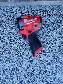 Impact wrench 3/8 " Milwaukee m12 tool only