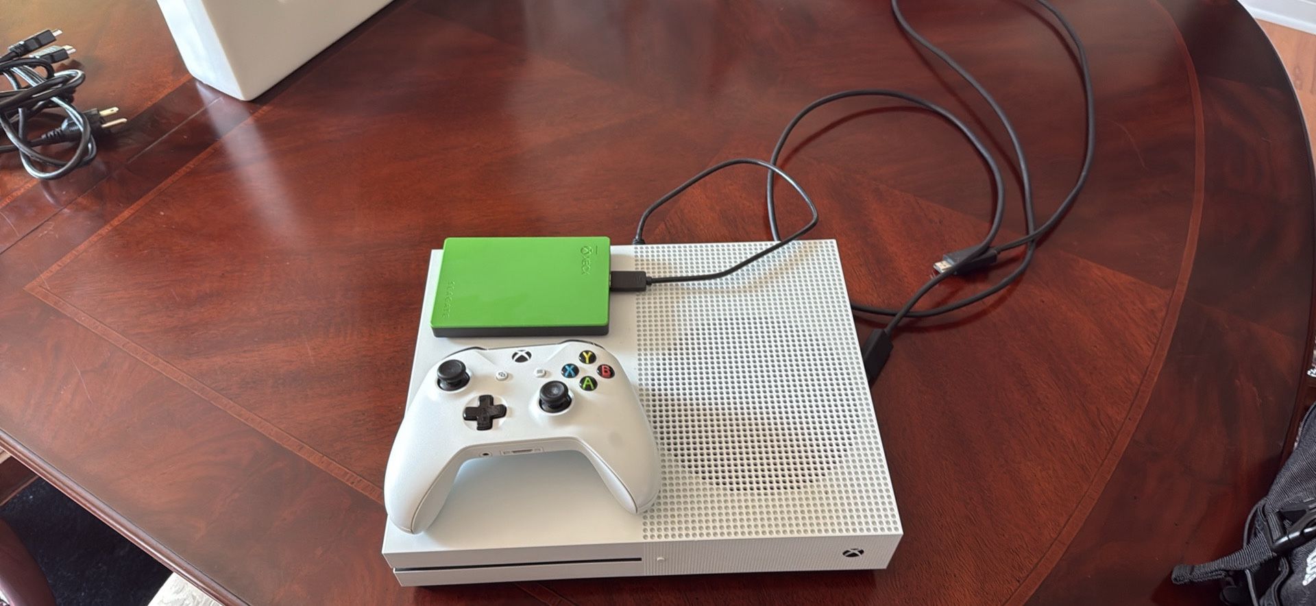Xbox One 500gb Comes With Extra 1tb Hard Drive