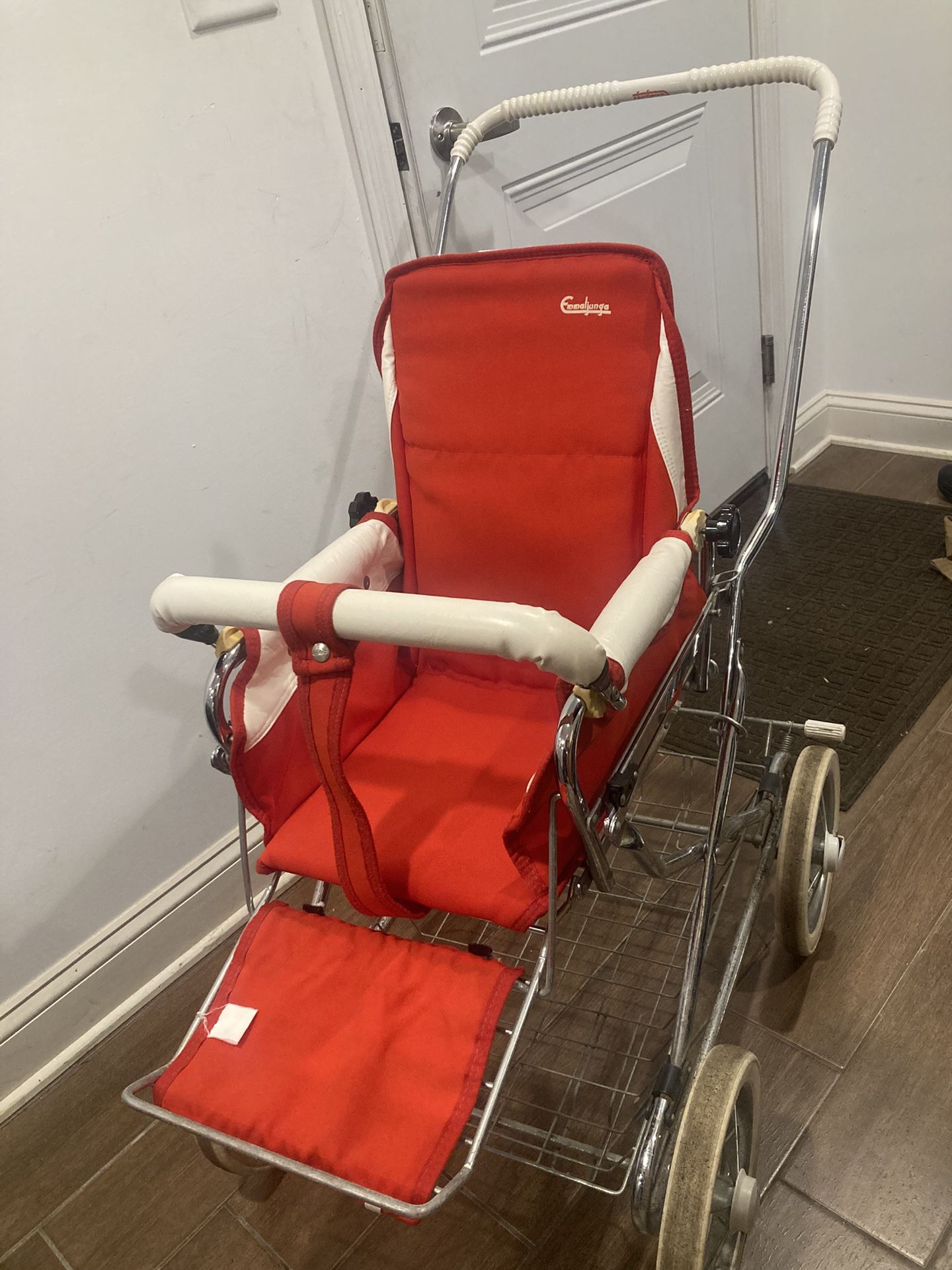 Vintage Swedish Emmaljunga Viking Baby Carriage Pram Stroller -Superb Condition!Attention Movie Prop Houses Or Moms Or Grandparents!