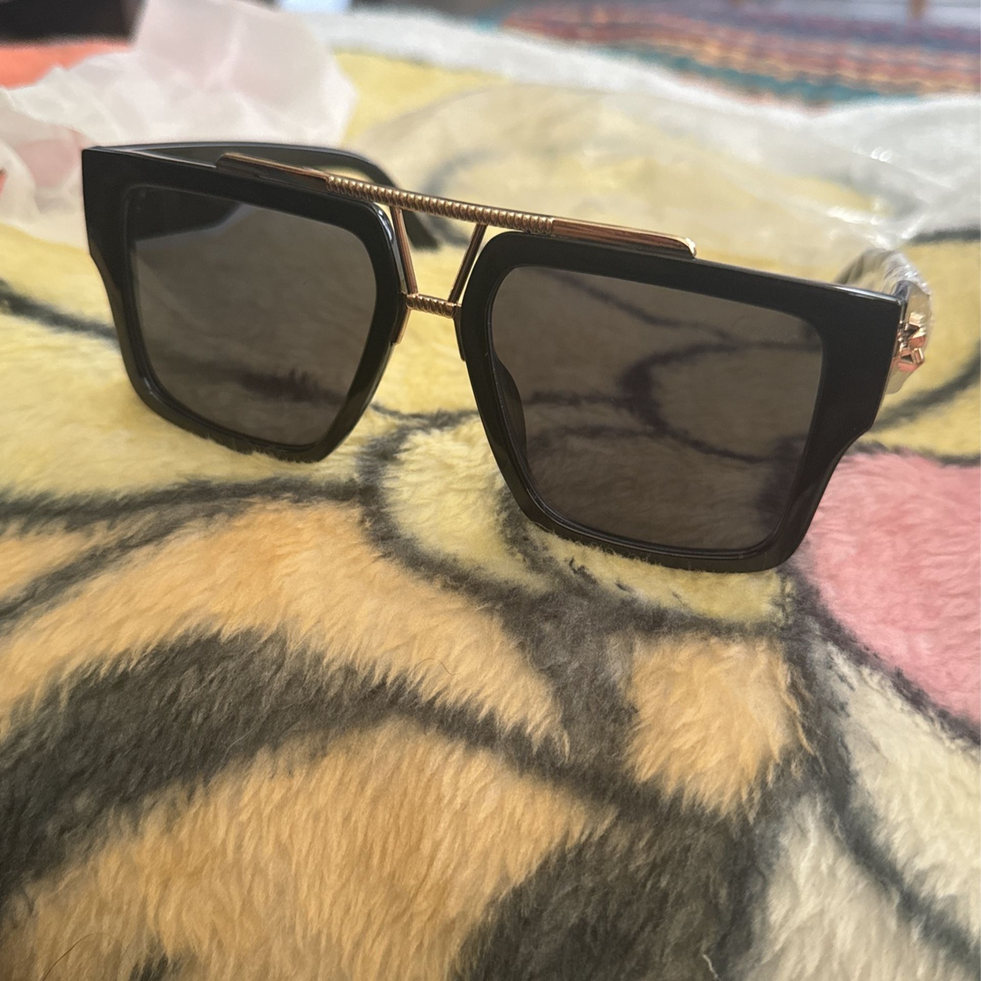 Black Cartier Sun Glasses