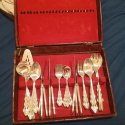 lilliannes Vintage Silverplated Silverware 40 PC Set Used But Excellent Cond't 